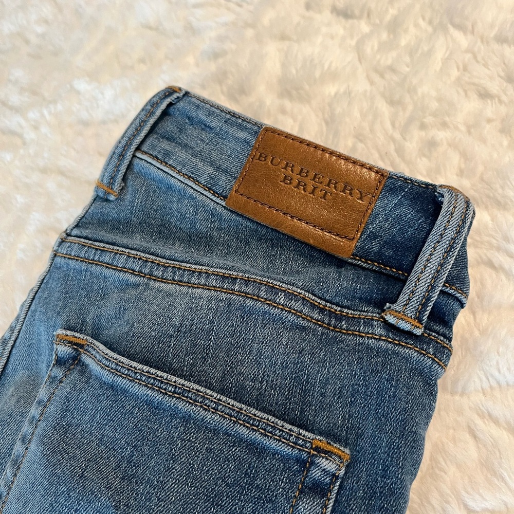 Burberry Brit Blue Jeans